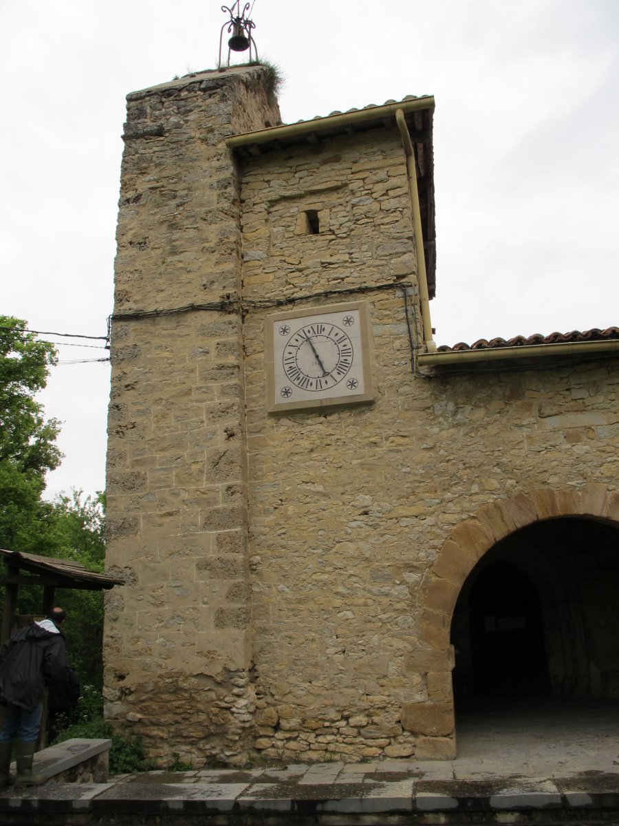 Santa Elena eliza, Lalastra