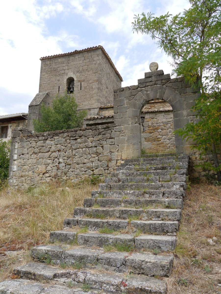 San Saturnino eliza, Usun