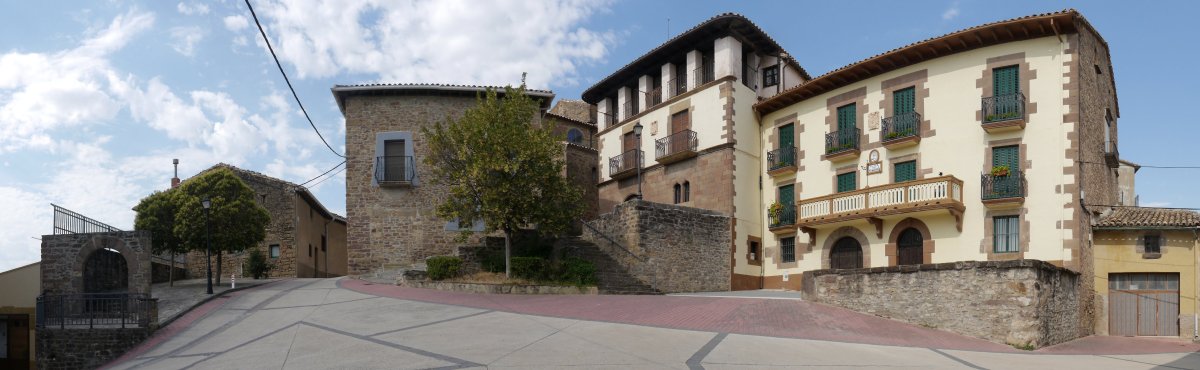 Miguel Oyaga plaza, Ledea