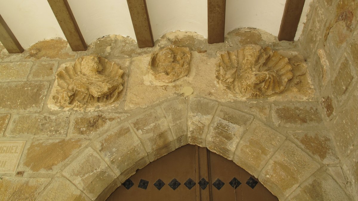 San Migel eliza, Zufia