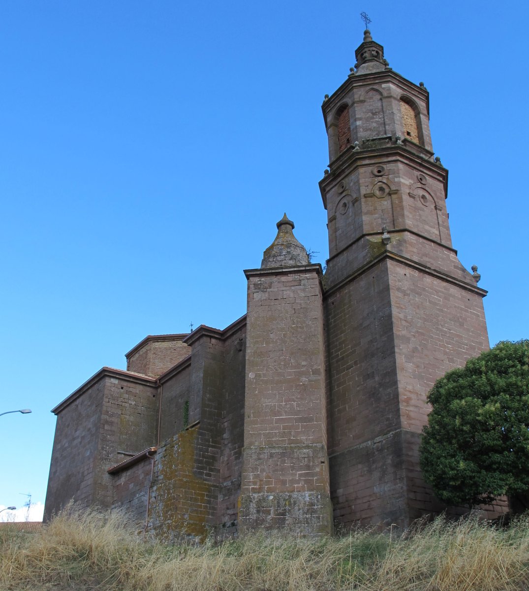 Santa Cecilia eliza, Sorlada