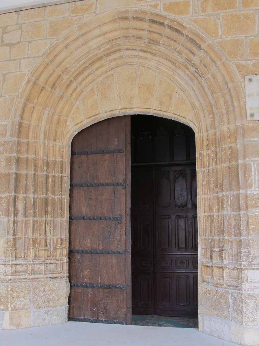 Santa María eliza, Abartzuza