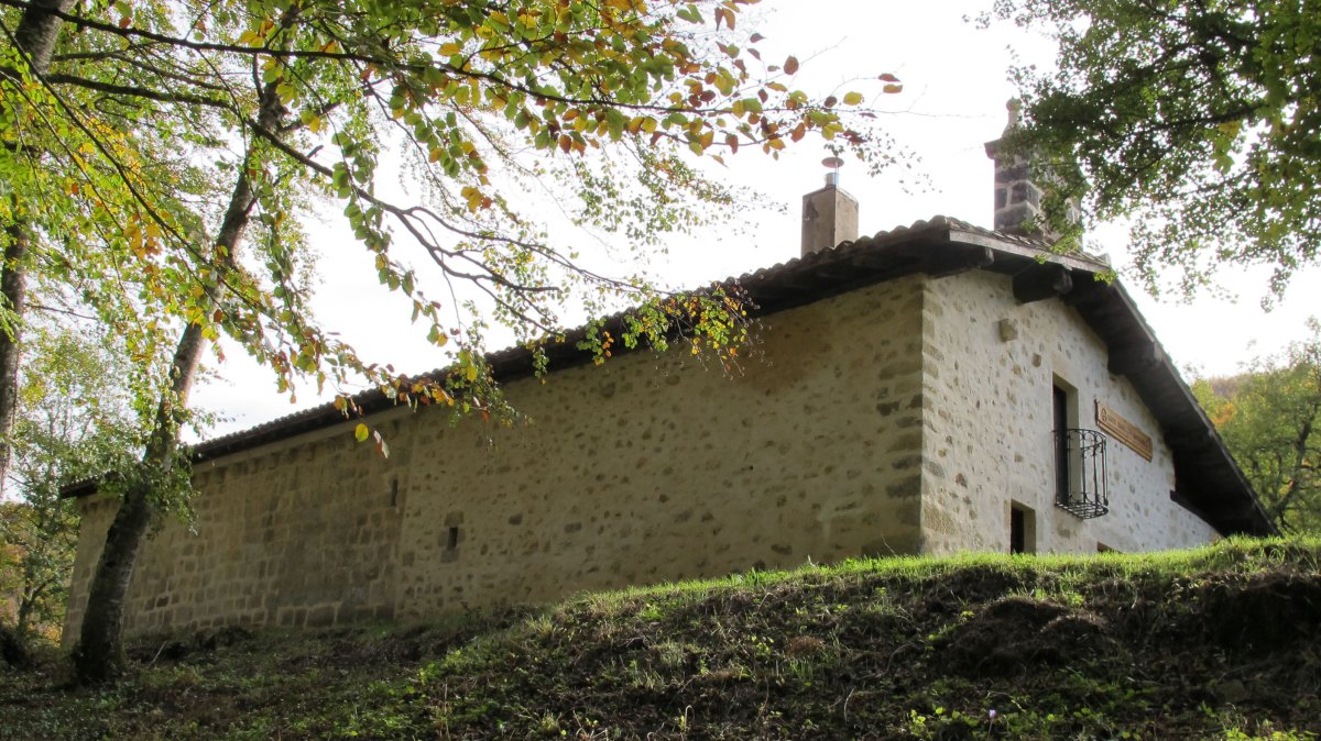 Santa Isabel ermita, Iruraitz Gauna