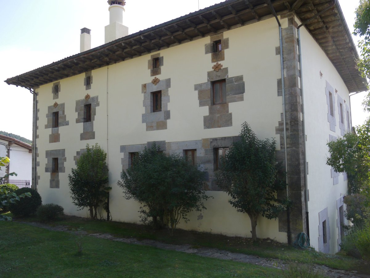 Dorrotoa jauregia, Etxaleku