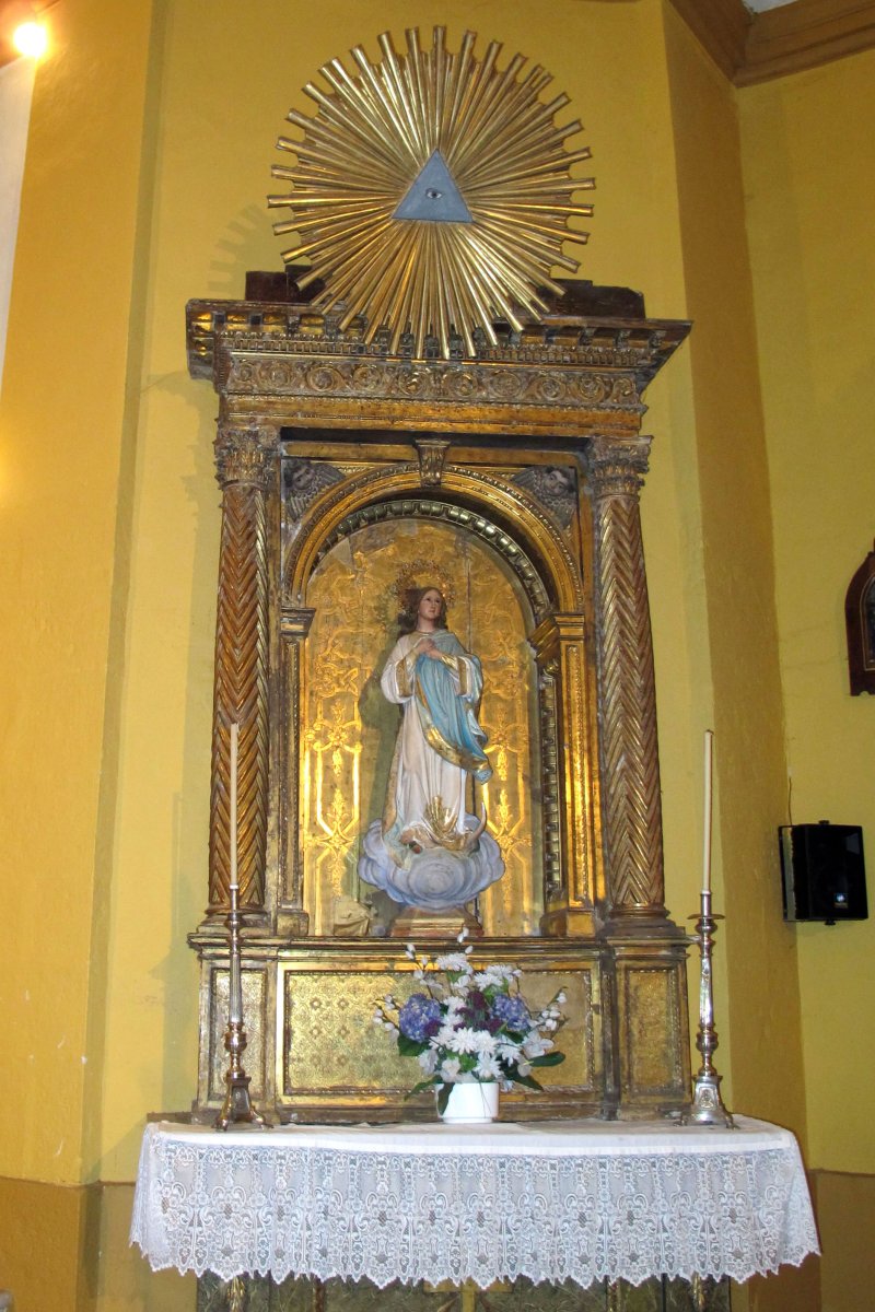 San Martín eliza, Aldatz