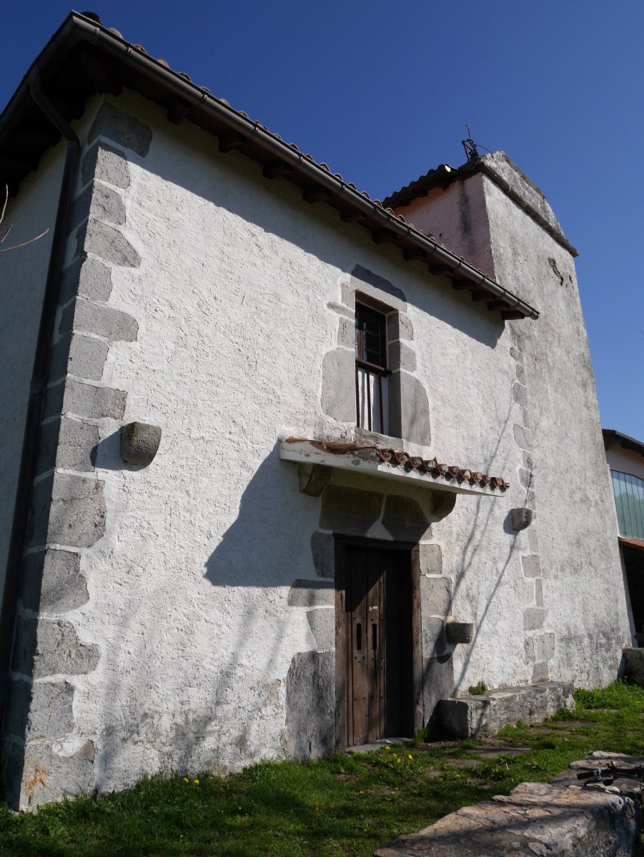 Santa Barbara ermita, Altzo
