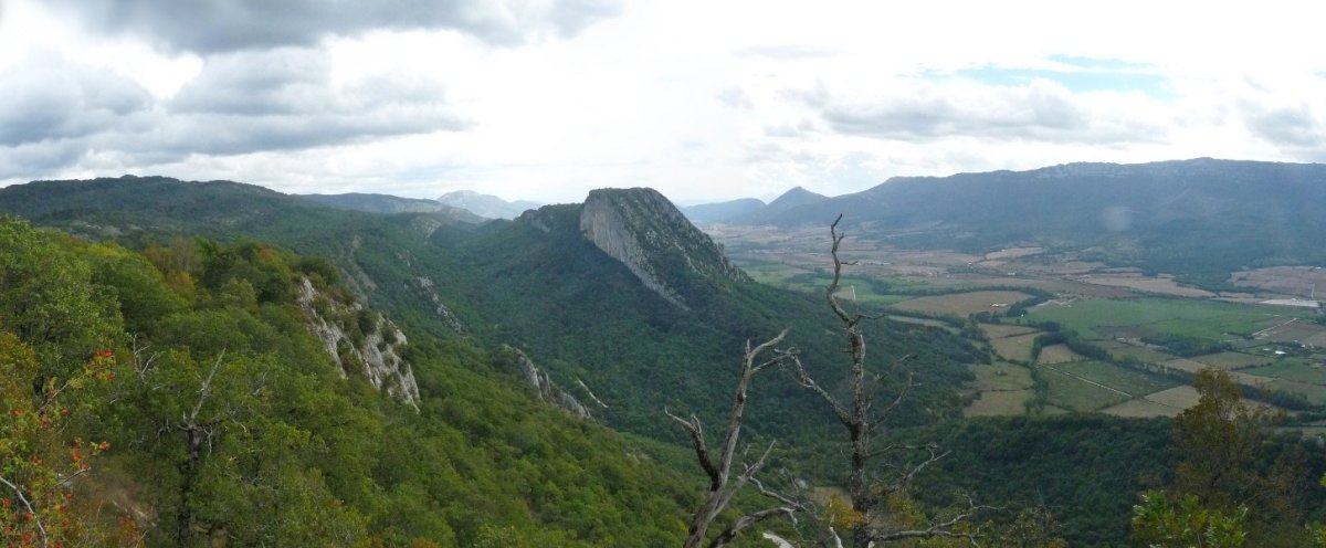 Madalen harria Aiztondoren inguruetatik