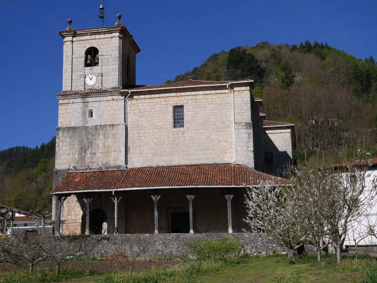 Jasokundeko Andra Maria eliza, Albiztur