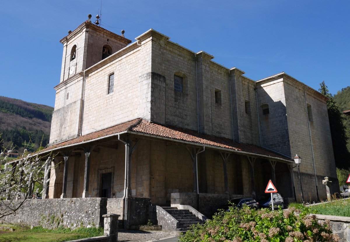 Jasokundeko Andra Maria eliza, Albiztur