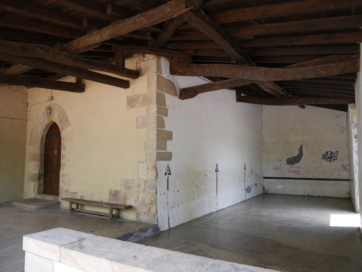 San Kristobal eliza, Larriño