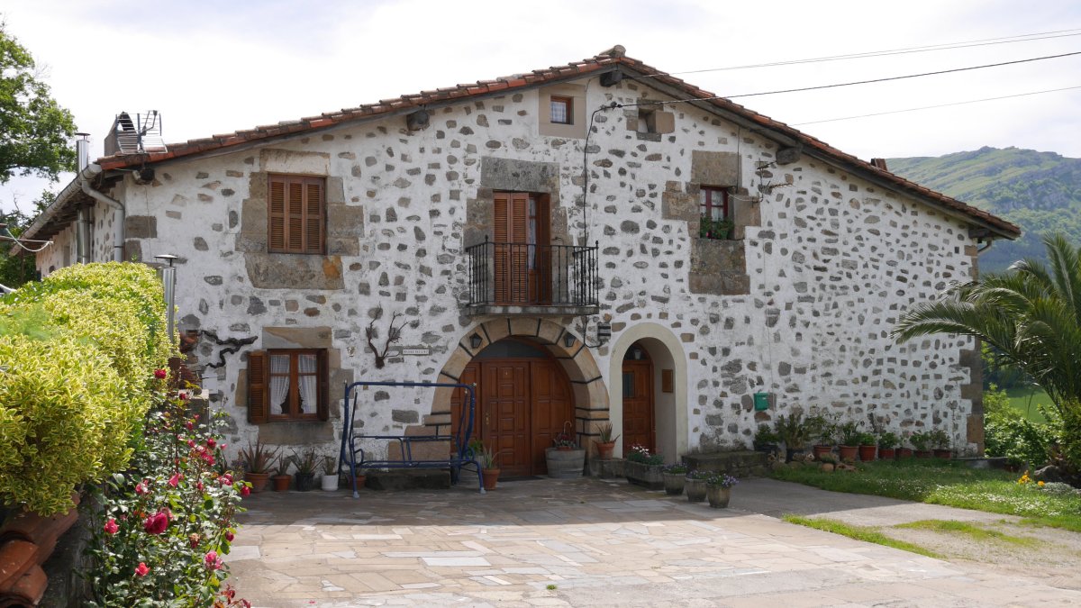 Madreikua etxea, Oro