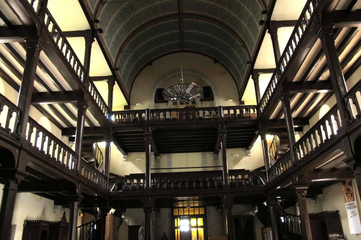 Santa Lucia eliza, Atharratze