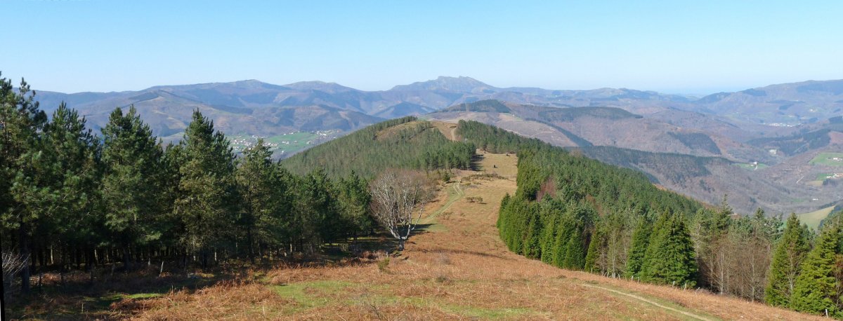 Loita mendia, bizkar luzearen amaieran