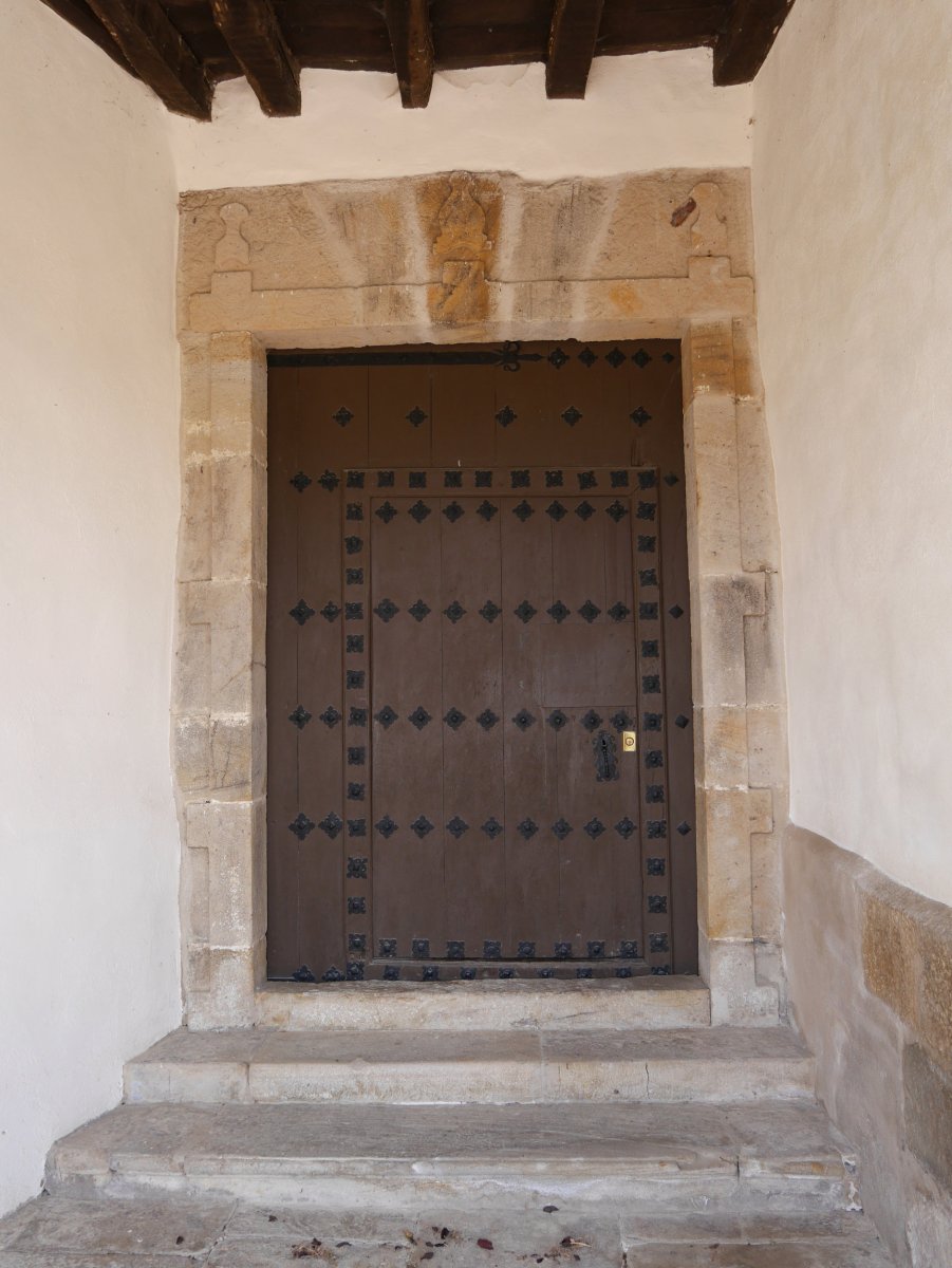 San Millan eliza, Larrea