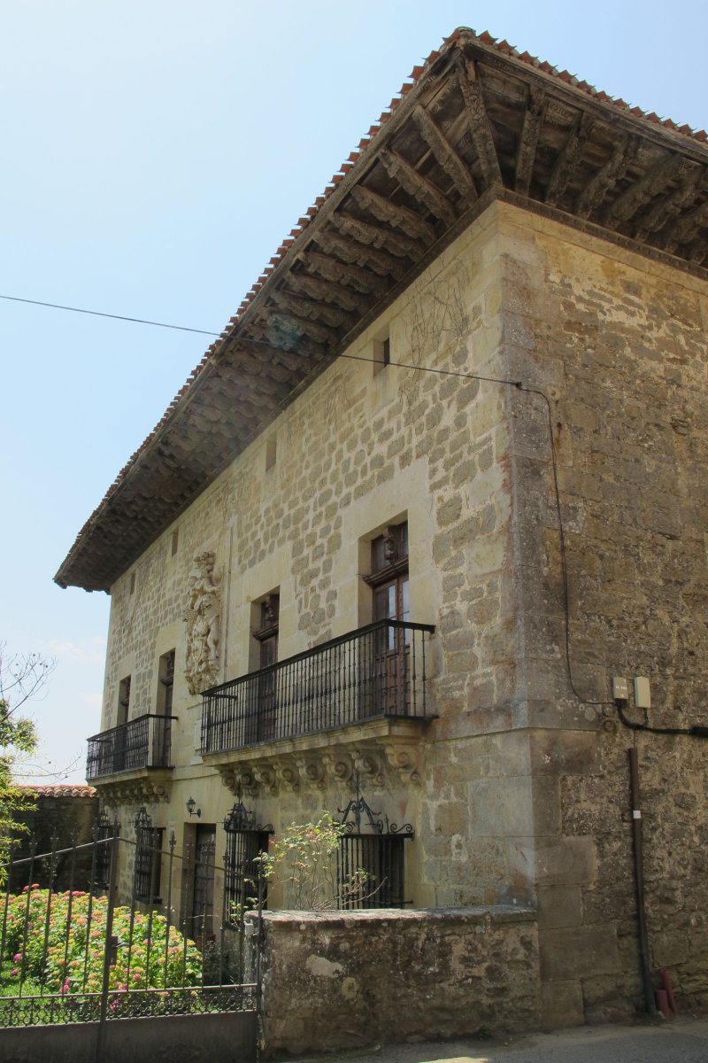 Berastegi jauregia, Manurga