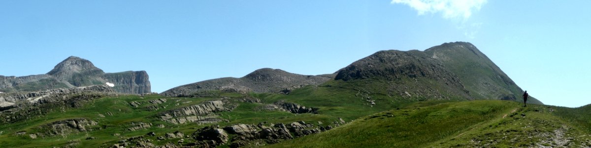 Petrechema eta Hiru Erregeen Mahaia