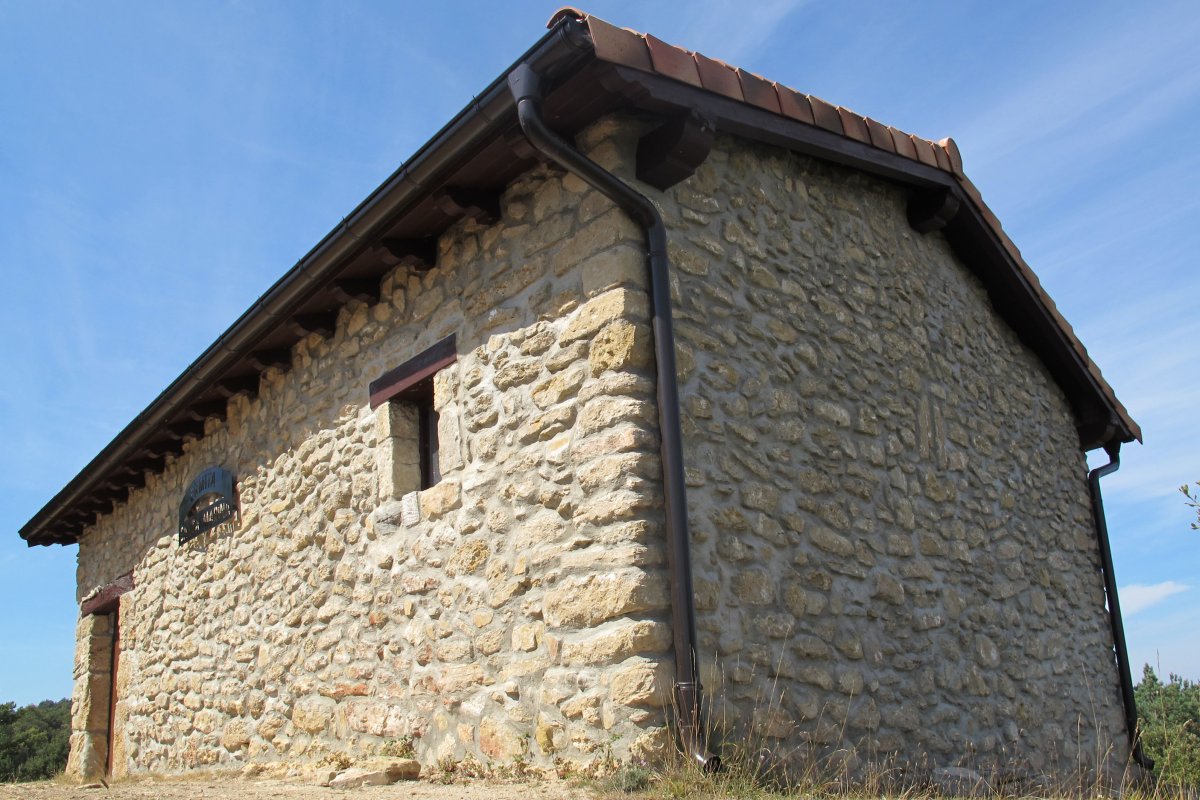 Santa Marina ermita, Caicedo Sopeña