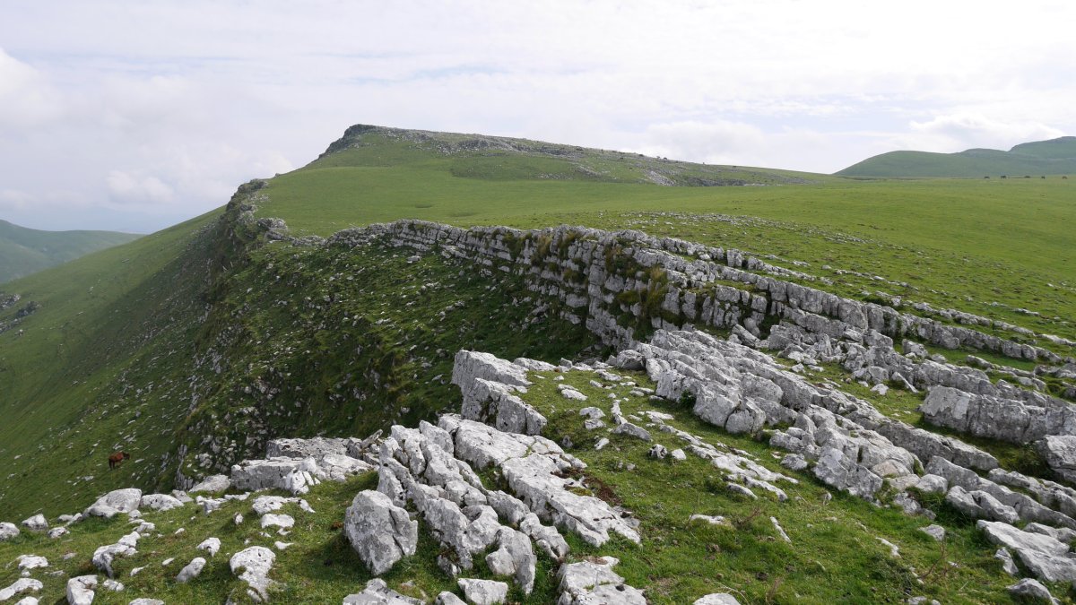 Uzkuiti Mendebaldetik