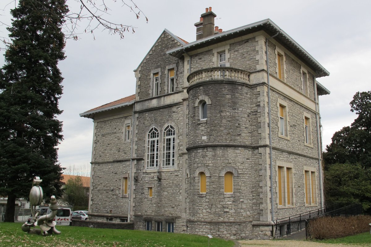 Beatrix Enea etxea, Angelu