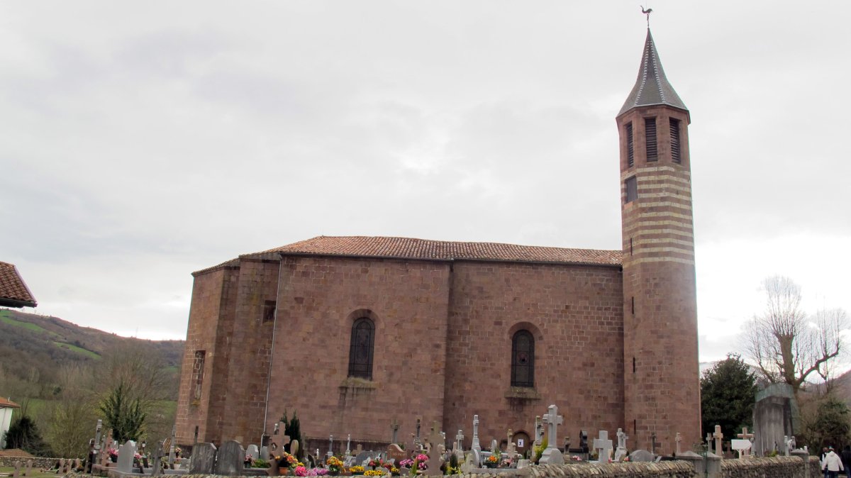 San Julian eliza, Ortzaize