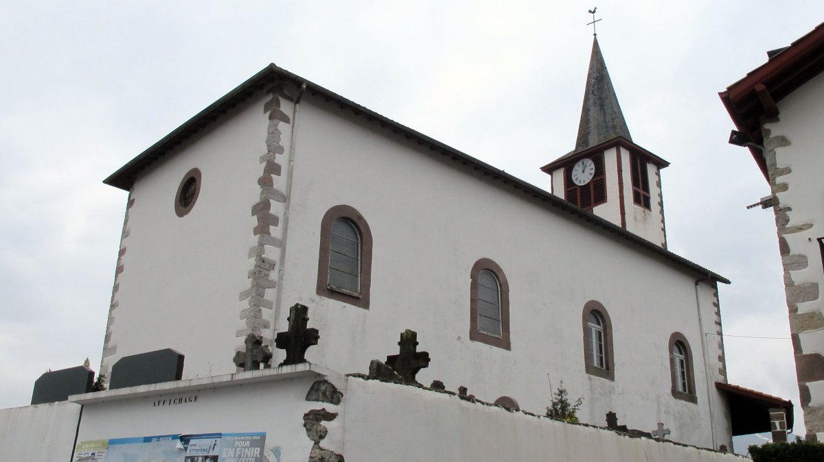 San Martin eliza, Lasa