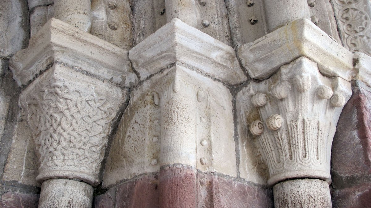 San Pedro eliza, Donazaharre