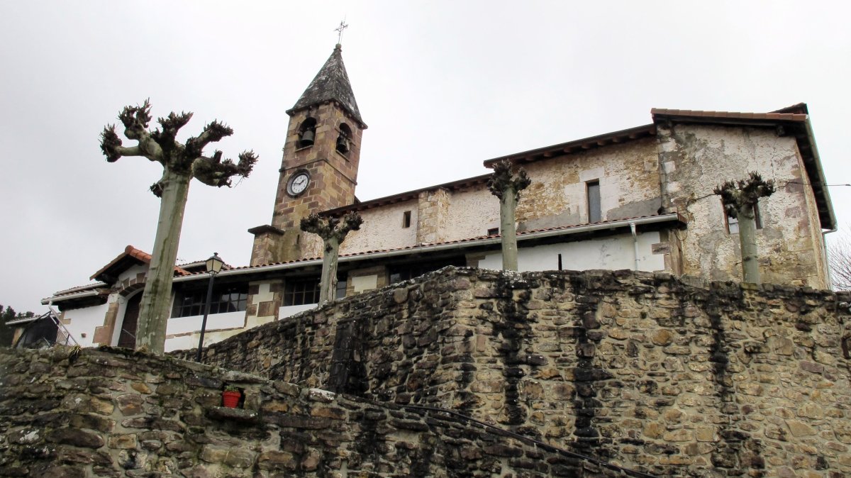 Asunción eliza, Ezkurra