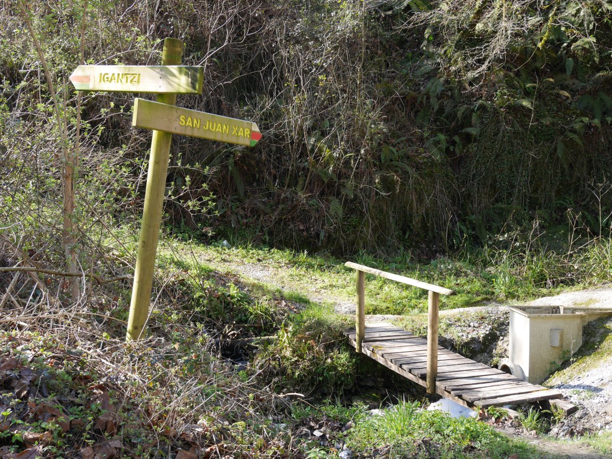 Seinalea eta zubia, Igantziko harrobiaren inguruan