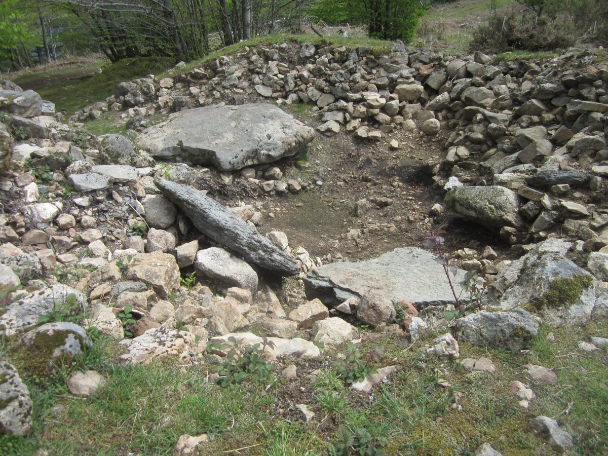 Dólmen Keixetako Egiya Hego   (Abril  2015)