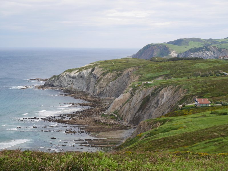 Barrikako itsasertza Kurtziomenditik Ikusita