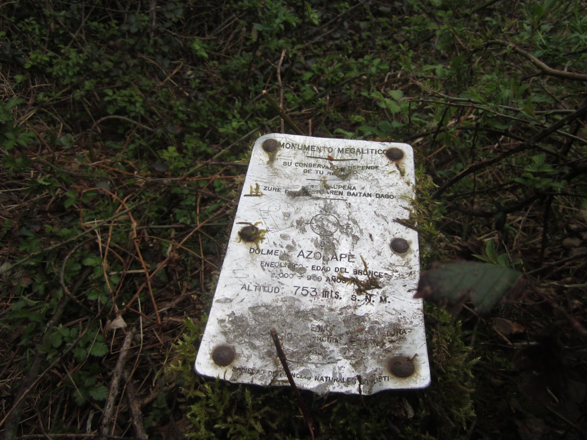 Dólmen Azolape  (Abril  2015)