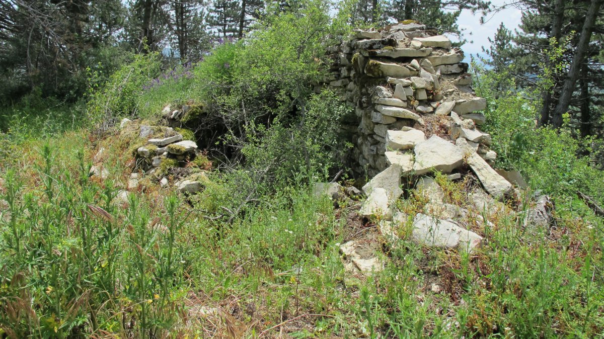 Santa Cruz ermitaren hondakinak, Munarriz