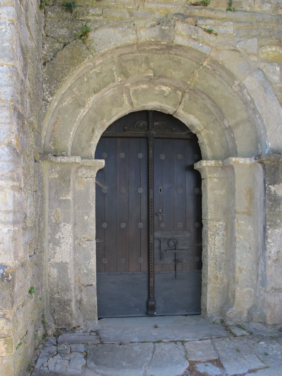 Salvador eliza, Erantsus-Egues