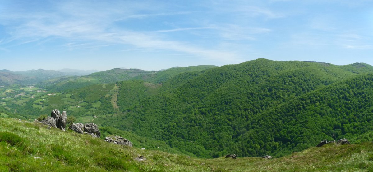 Leurtza inguruko mendiak. Irudian, Argibel