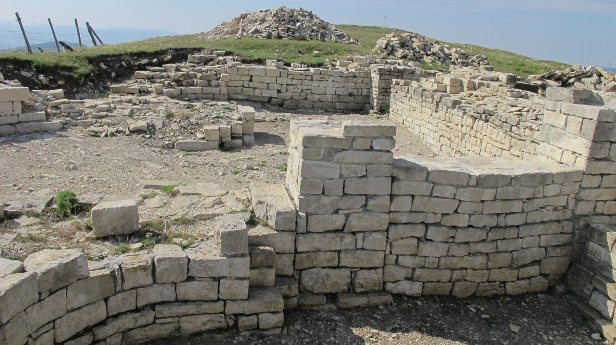 Doneztebe monastegia. Larunbe-Itza