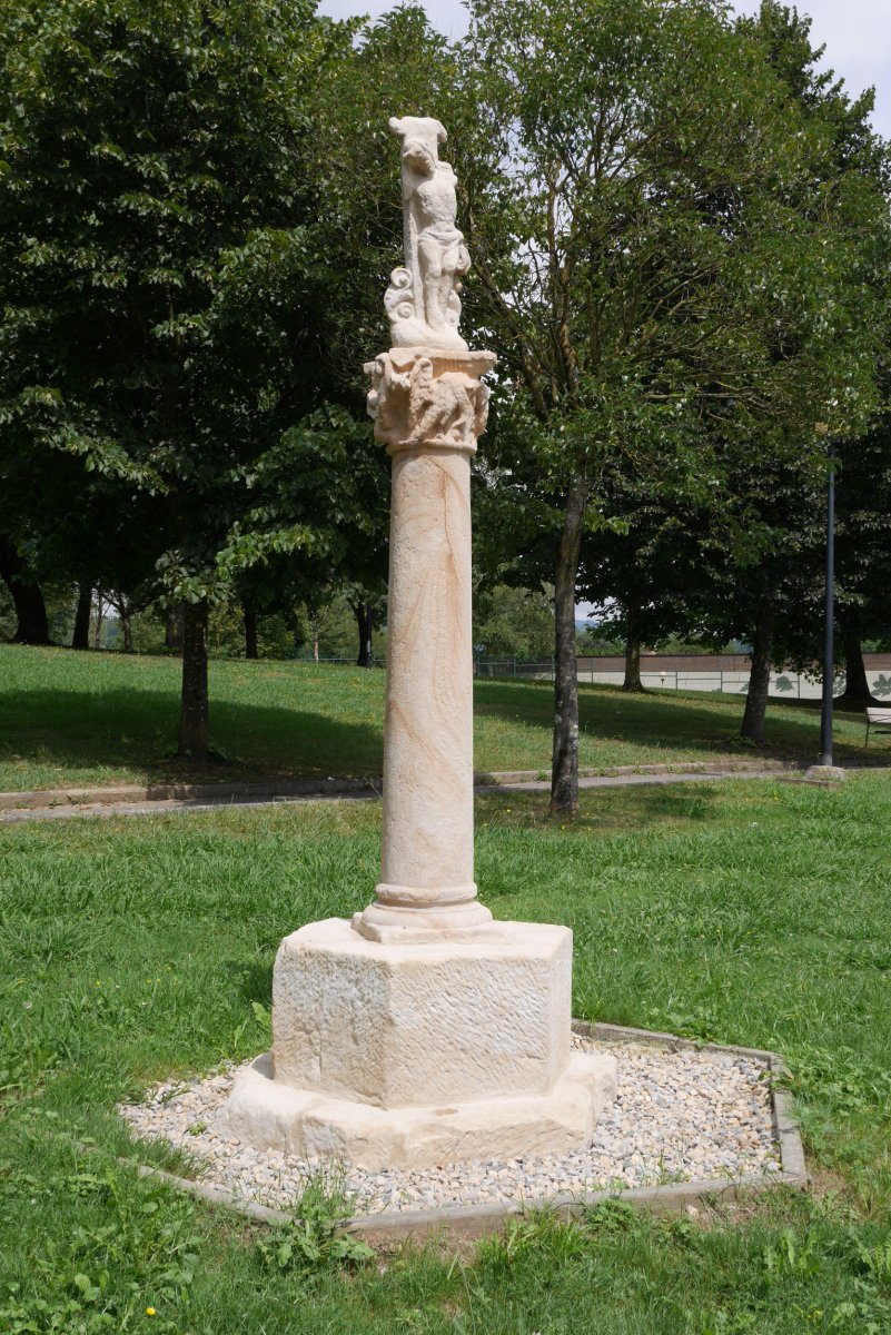 Santa Elena gurutzea, Elorrio