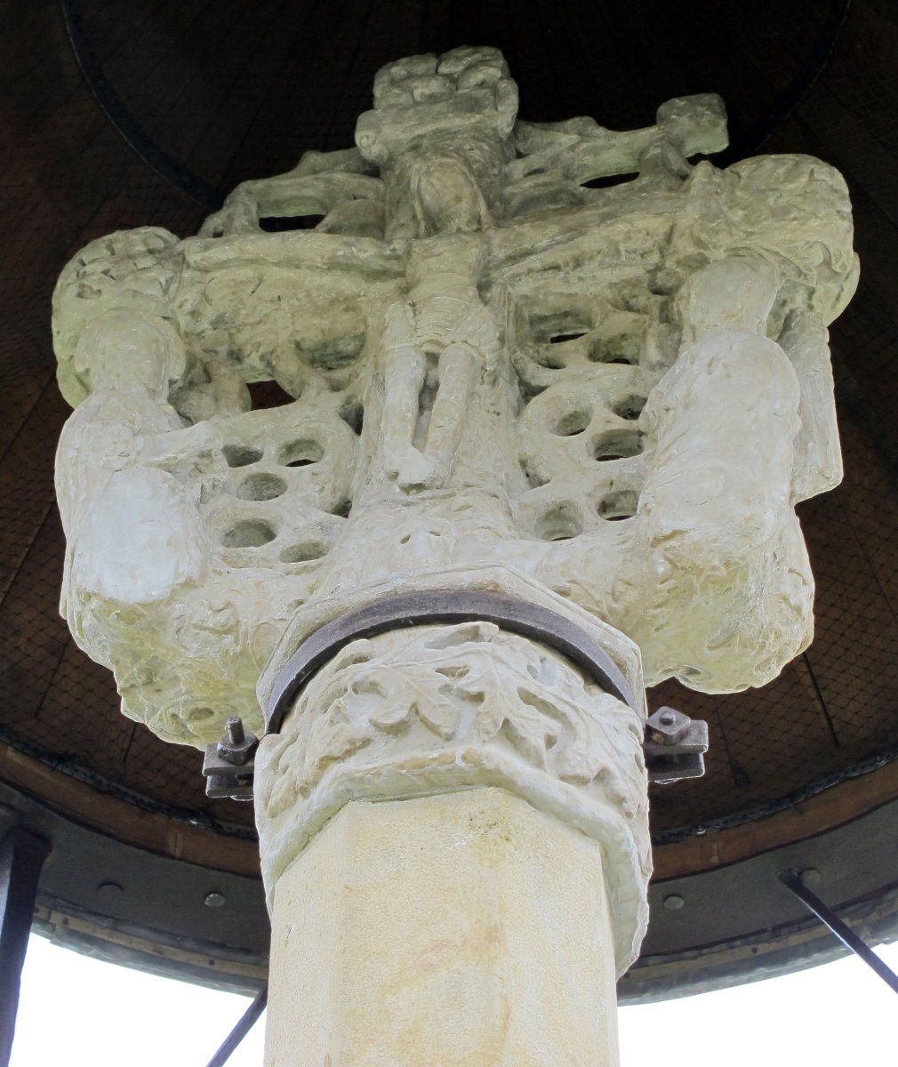 Trinitatea kruzeroa, Urrotz Hiribildua