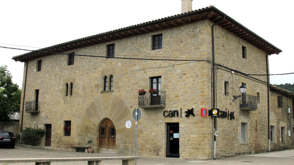 Etxea, Urrotz hiribildua