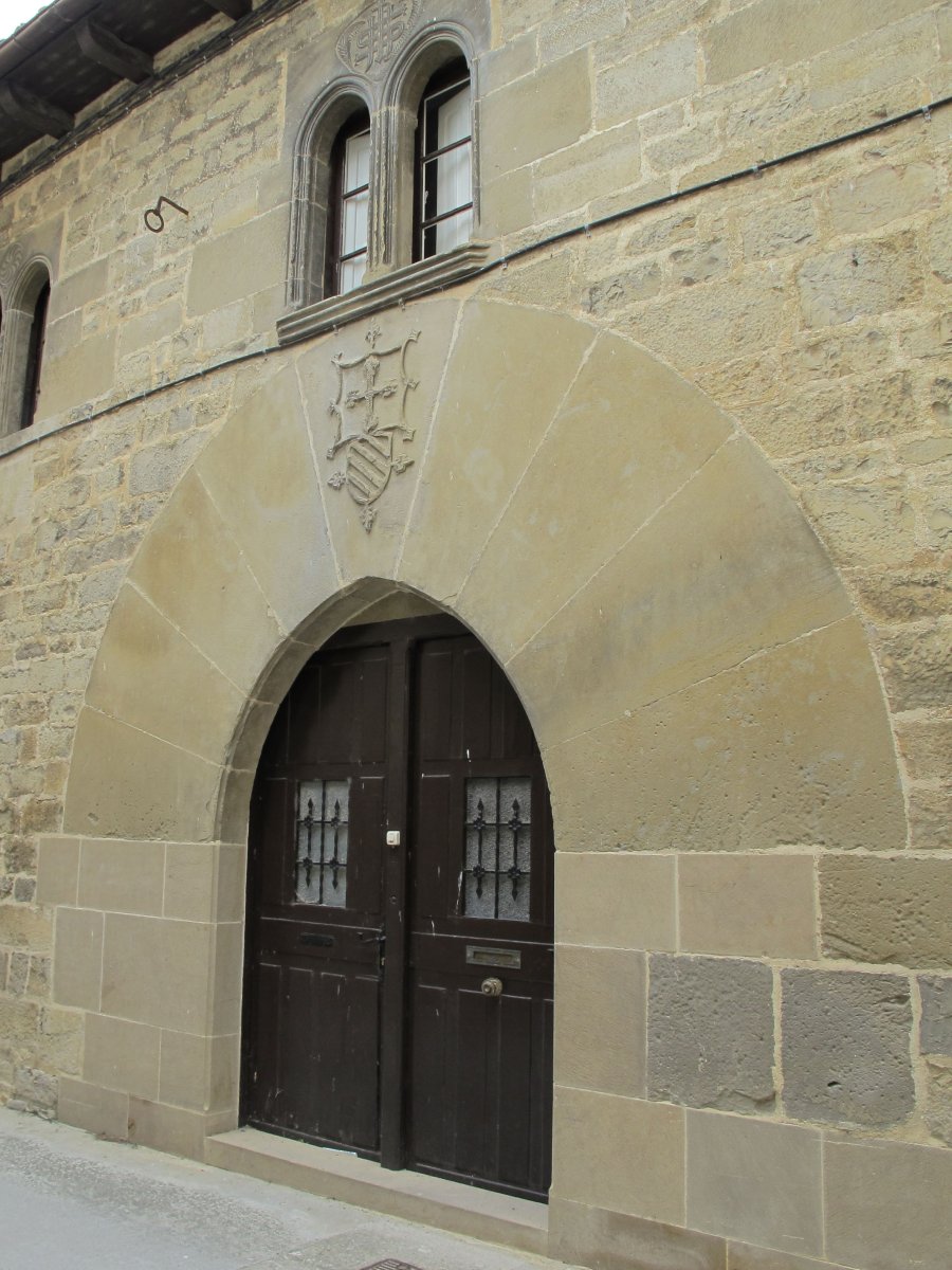 Etxea, Urrotz hiribildua