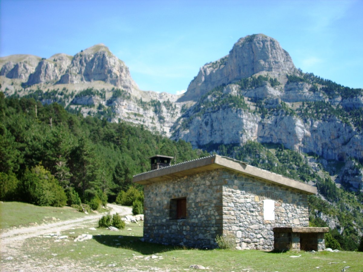 Santa Isabel aterpetxoa