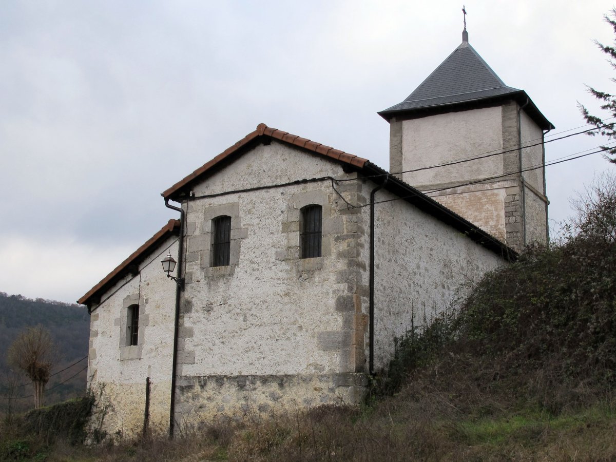 San Esteban eliza, Etulain-Anue