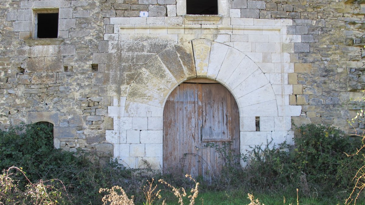 Casa Juanloren dorretxea, Mugeta-Longida