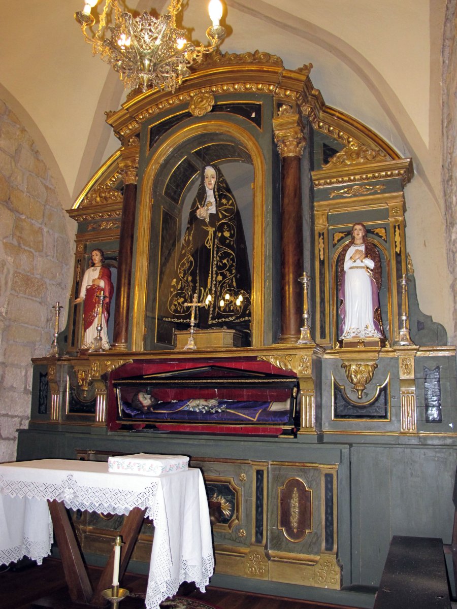 San Salvador eliza, Lakuntza