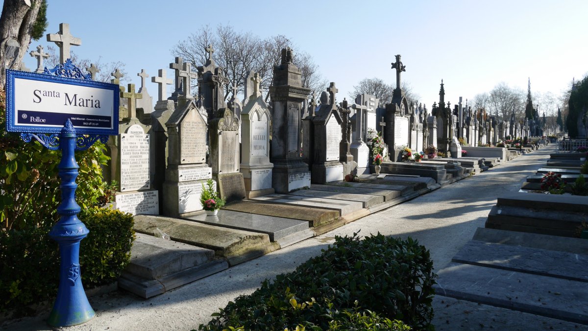 Polloe hilerria, Donostia