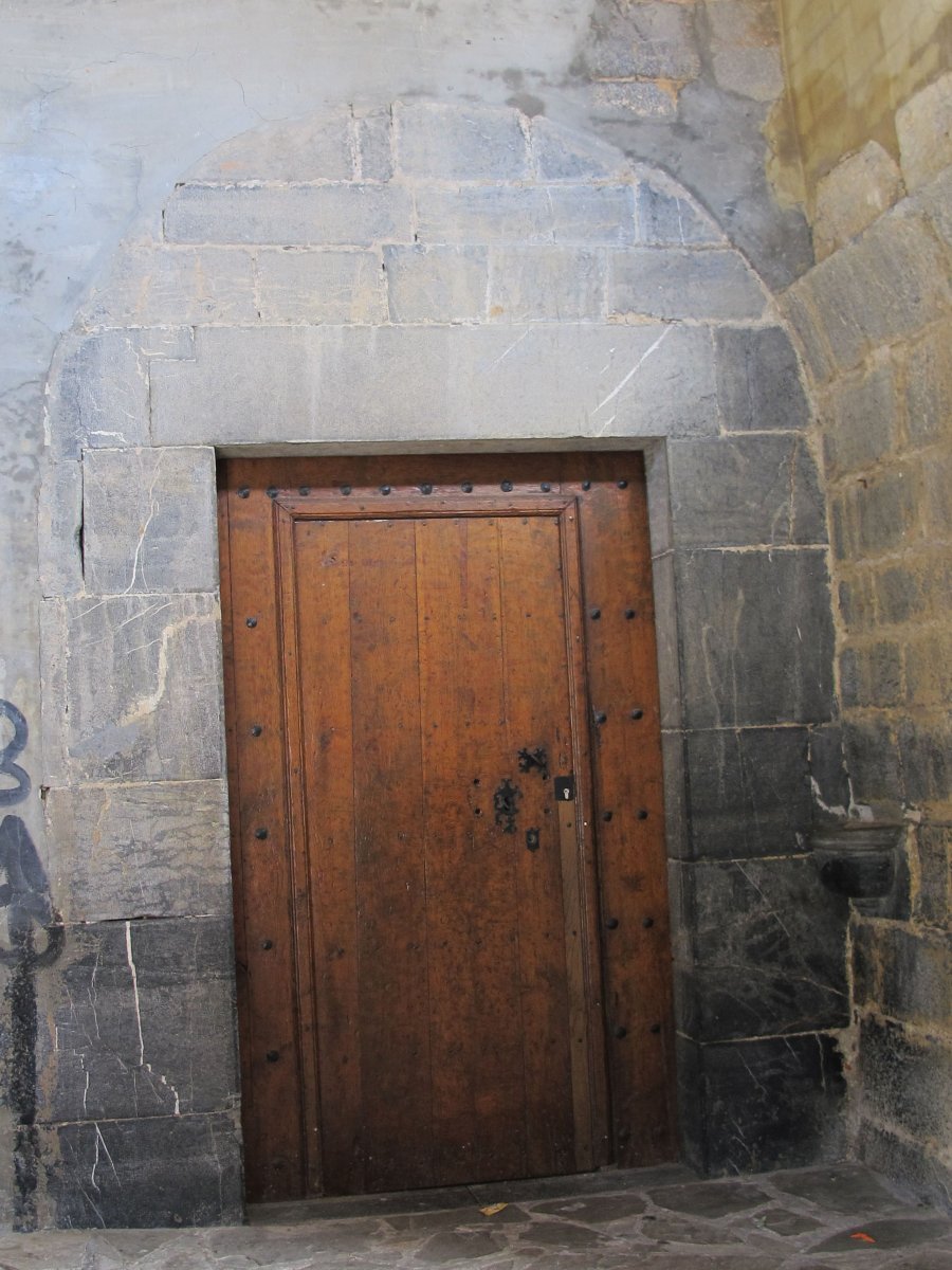 San Esteban eliza, Larraul