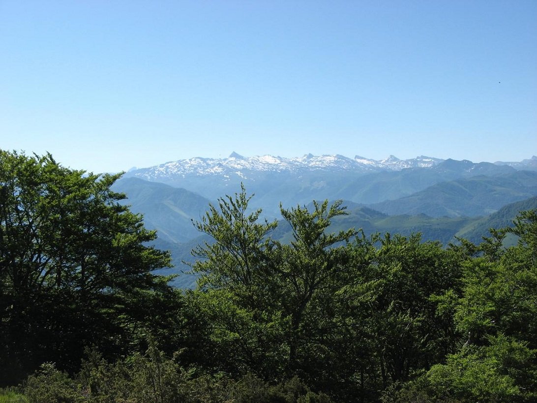 Aunamendi, Hiru Erregeeen Mahaia, Table...tontorretik