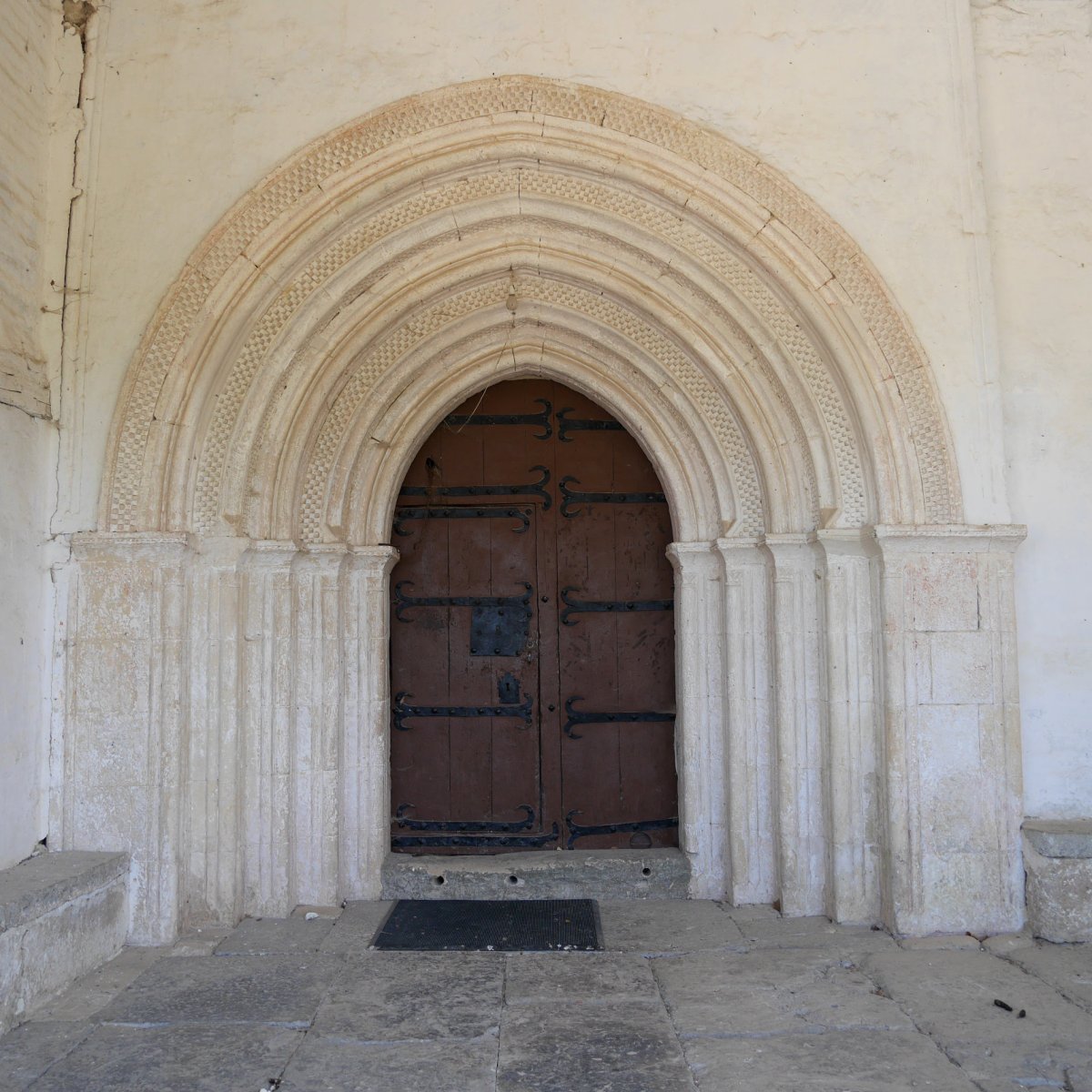 Santa Eulalia eliza, Txintxetru