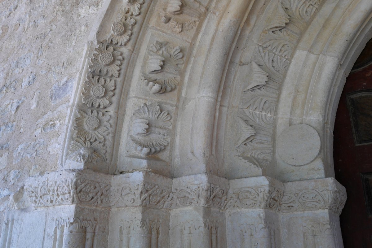 San Martin eliza, Gazeta