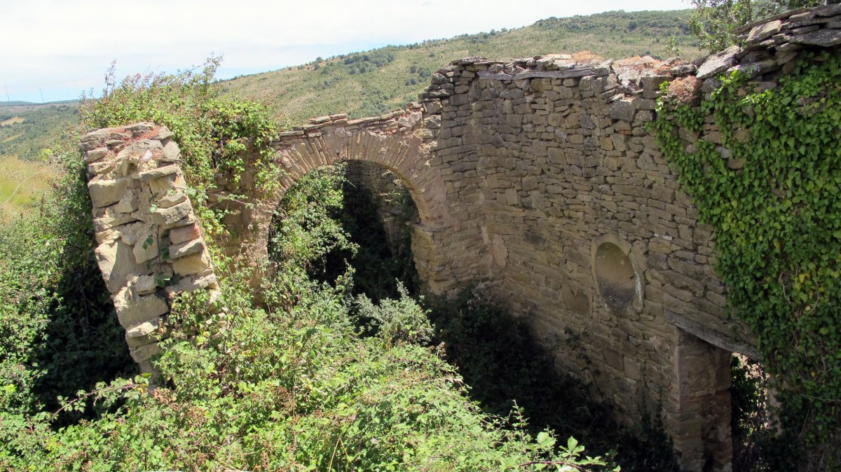 Santa Barbara ermitaren hondakinak, Etxague-Oloritz