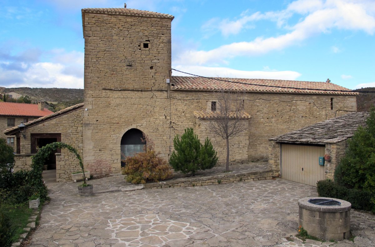 San Esteban eliza, Iratxeta-Leotz